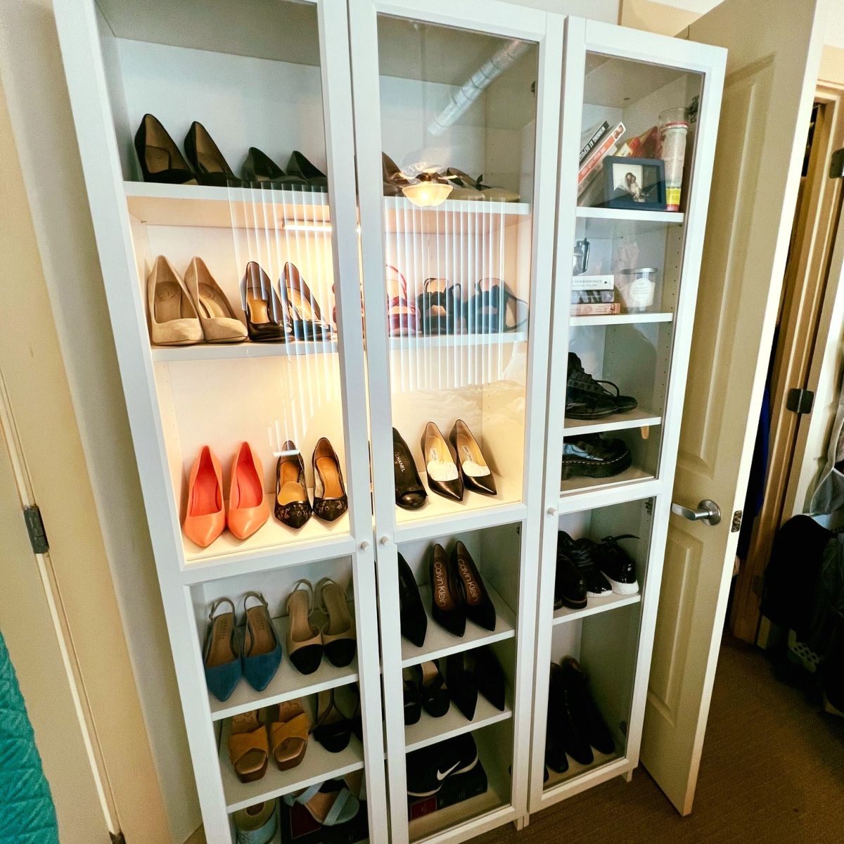 20. Bookcase