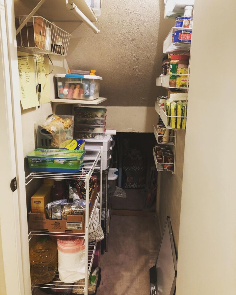 21 Genius Tiny Closet Organizing Hacks That Actually Work - Craftsy Hacks