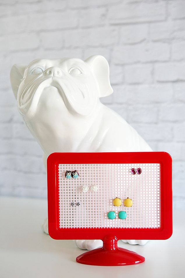 Cute DIY Earring Holder