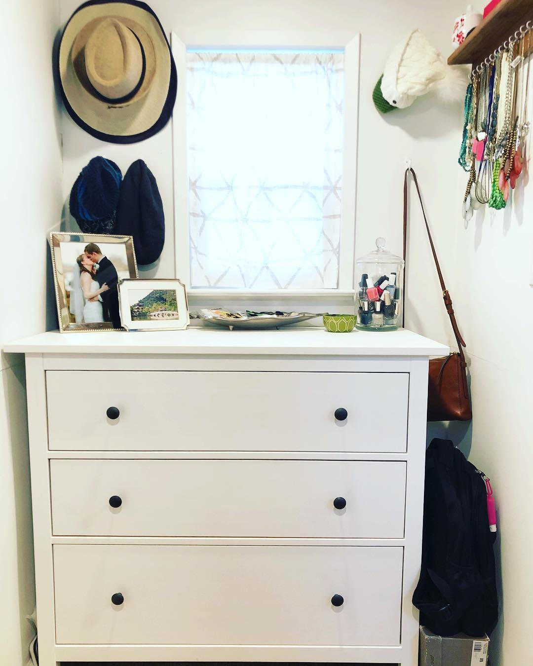 Utilize Dressers