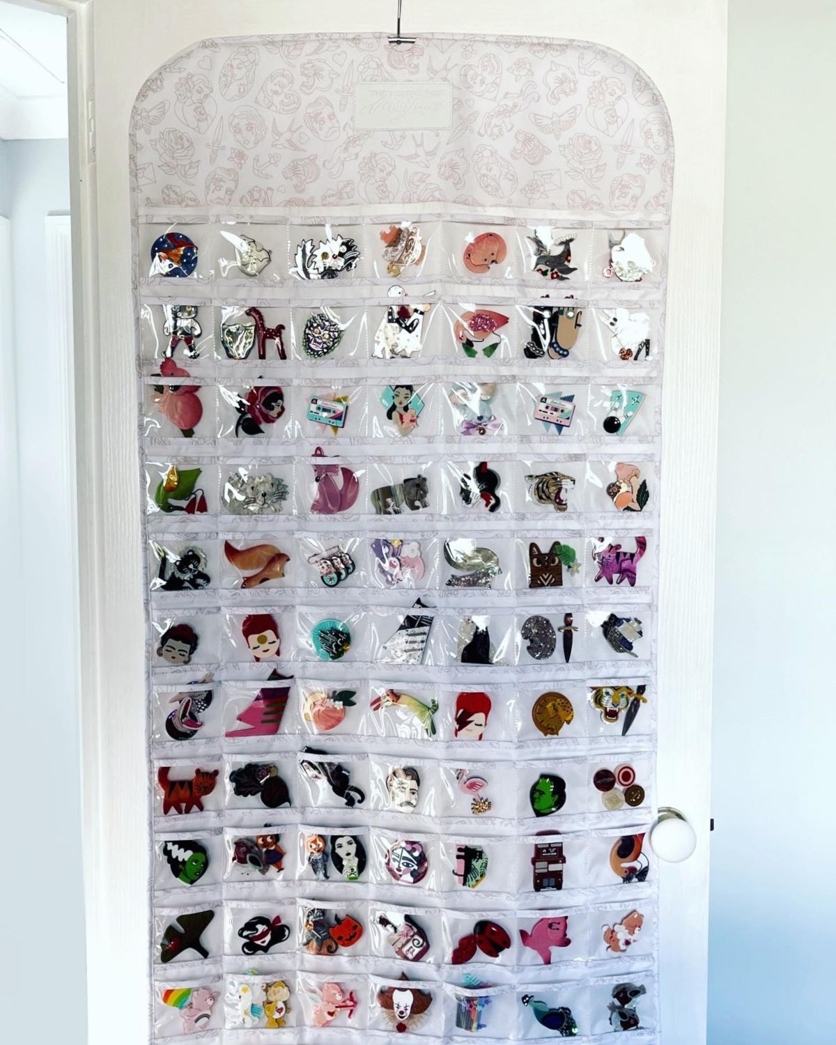 Hanging Pocket Organizer for Brooches