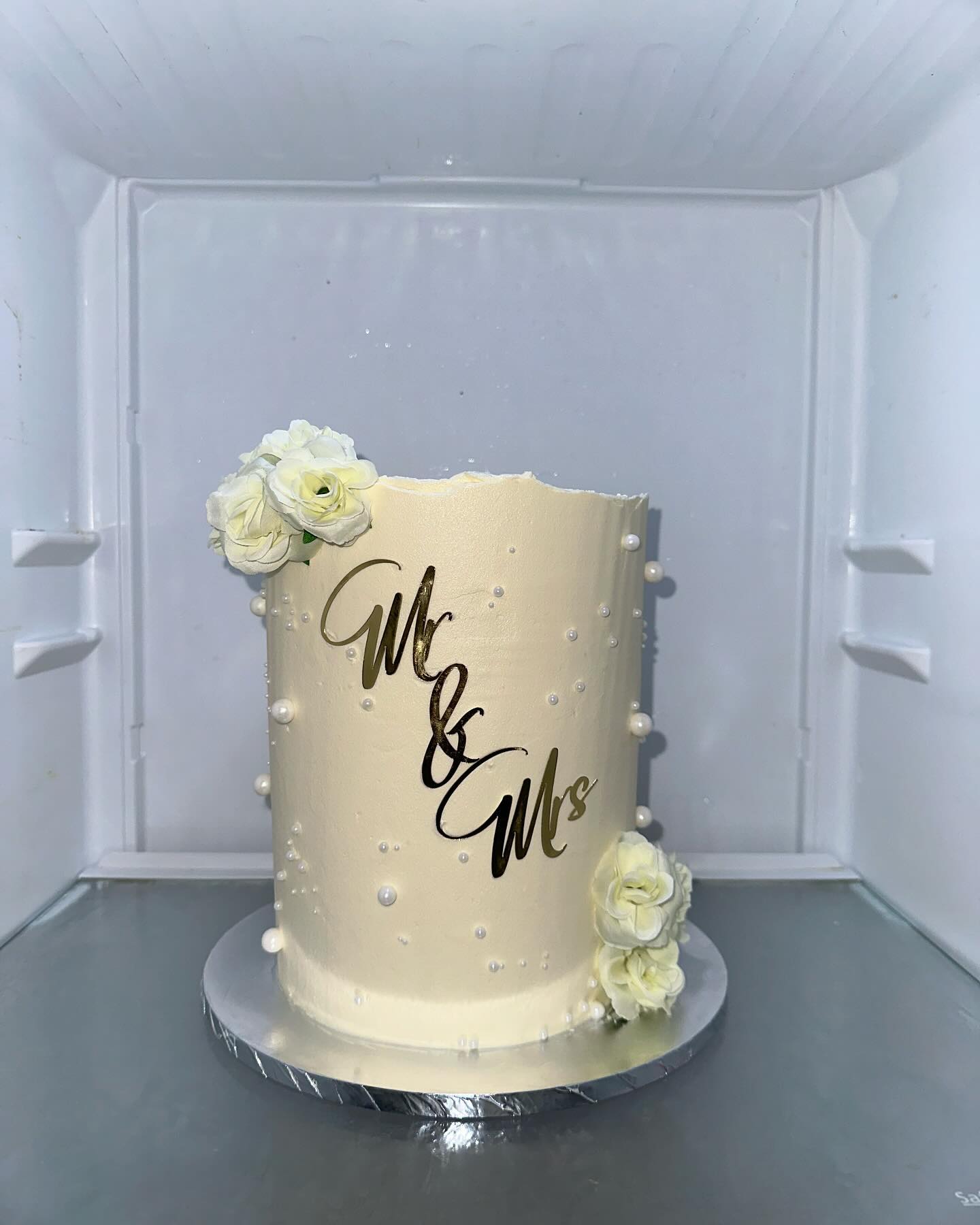 3. Gold Mr & Mrs