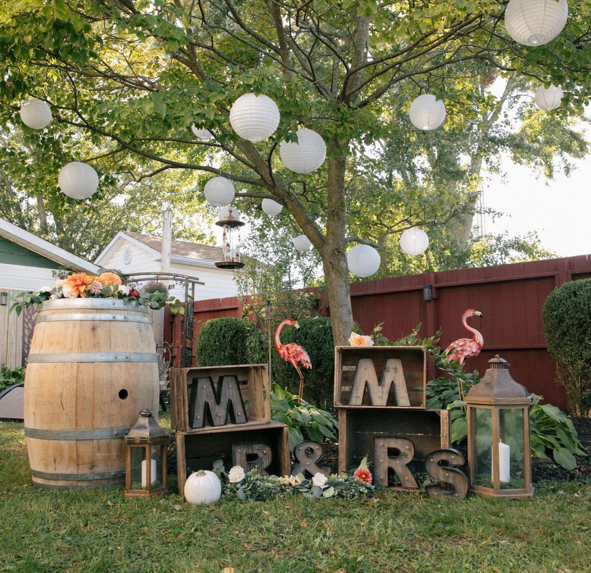 17. Mr & Mrs Crates