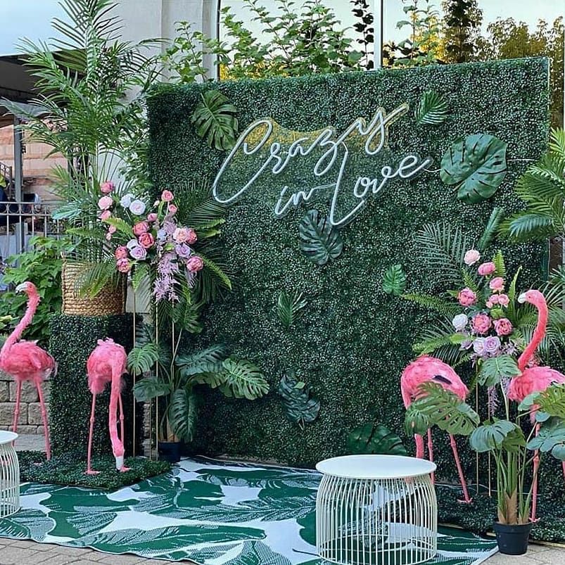 21. Glamorous Flamingos