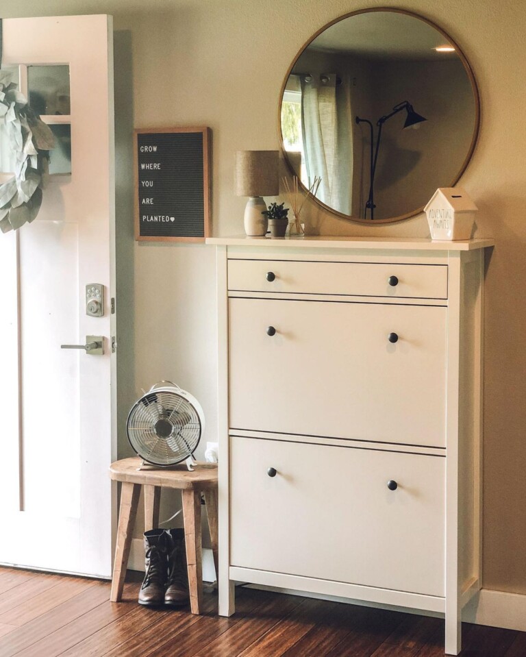 23 IKEA Hacks for Small Entryways - Craftsy Hacks