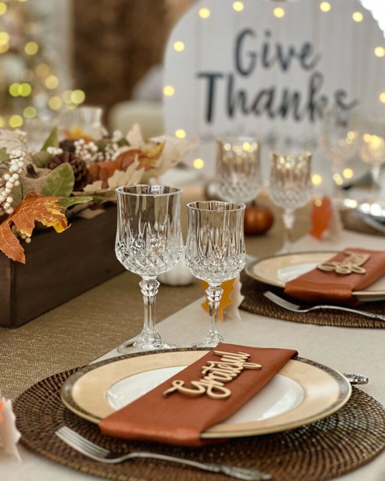 21 Stunning DIY Thanksgiving Tablescape Ideas - Craftsy Hacks
