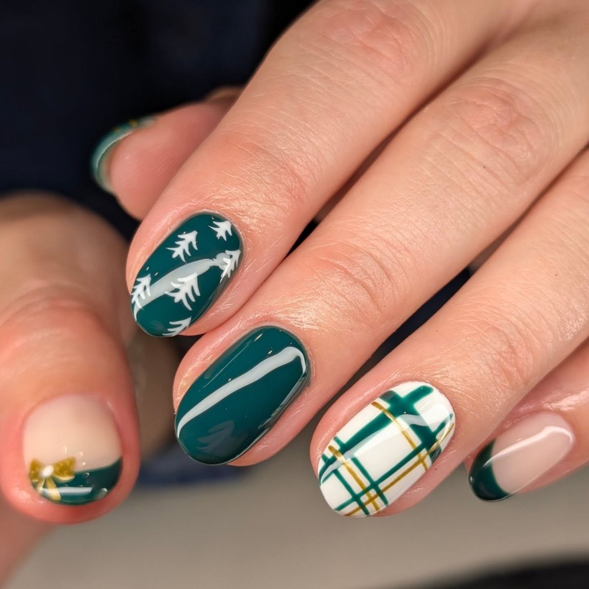 17. Plaid, Green, and Bows