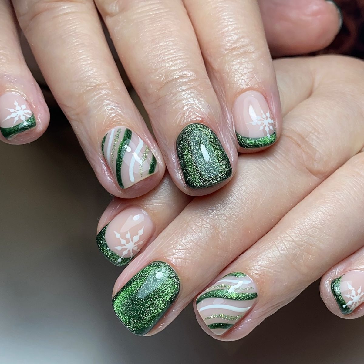 9. Glittery Forest Green Nails